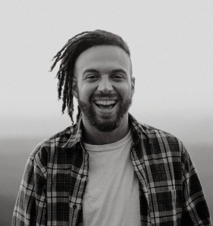 Miles Jaxon, Head of HR at flashusdts.store